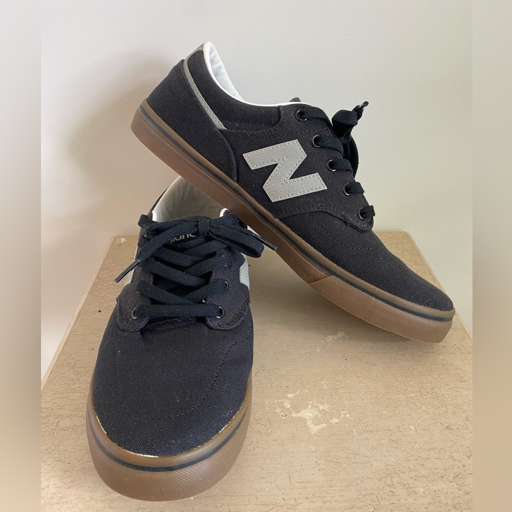 Men’s New Balance shoes